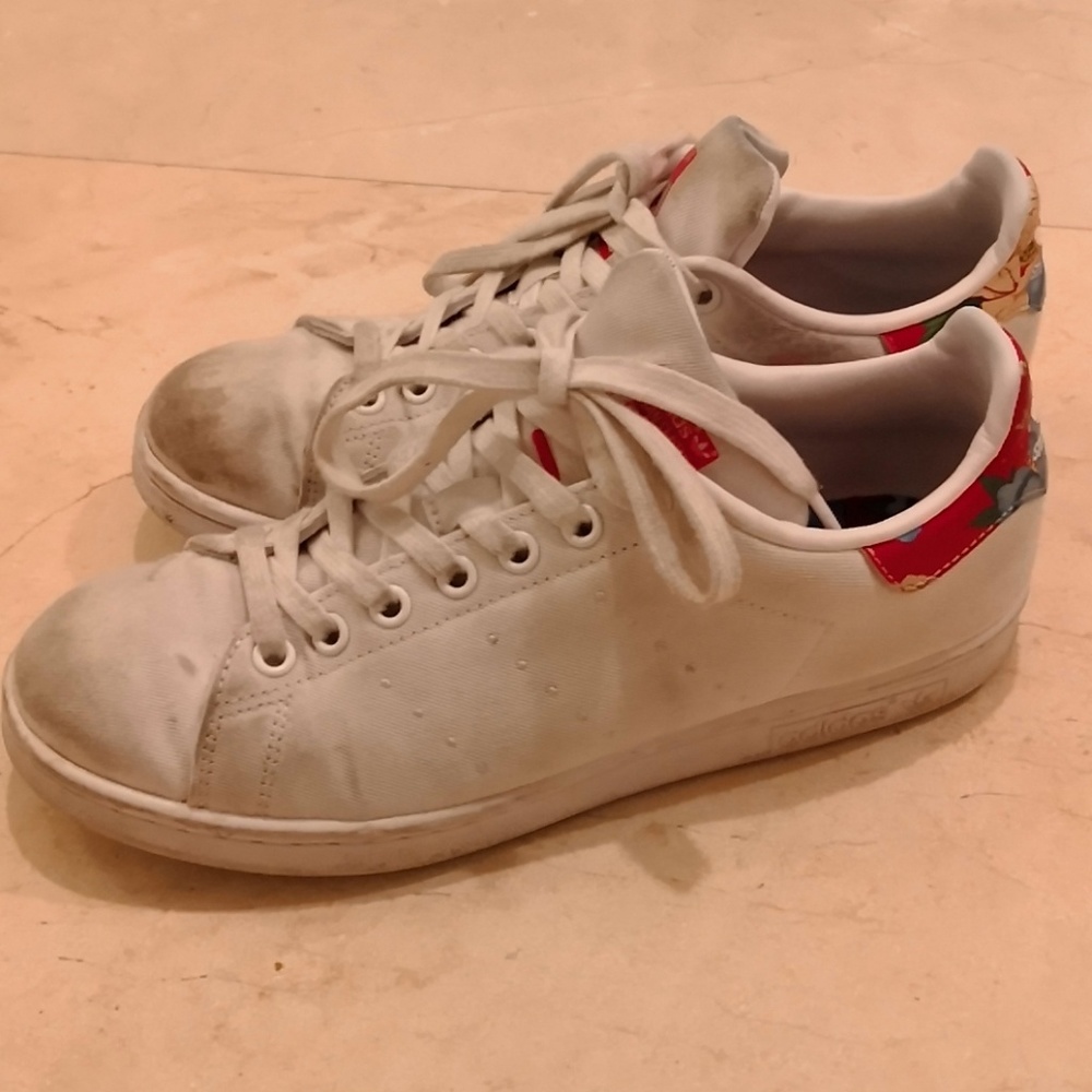 Adidas stan Smith with flower print - size 8